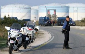 Huelga depositos combustible franceses
