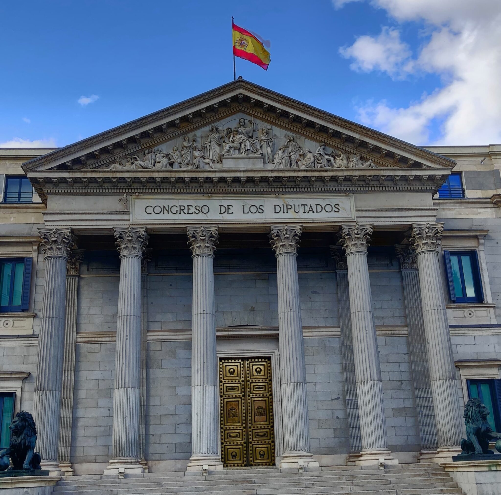 S.M. el Rey otorgará la Medalla del Congreso de los Diputados a los presidentes de la Cámara desde la Legislatura Constituyente hasta la XII